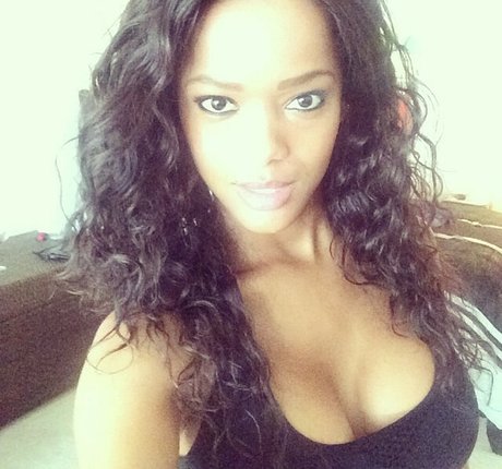 大学生カップルのオンリーファンズ ヌード 写真