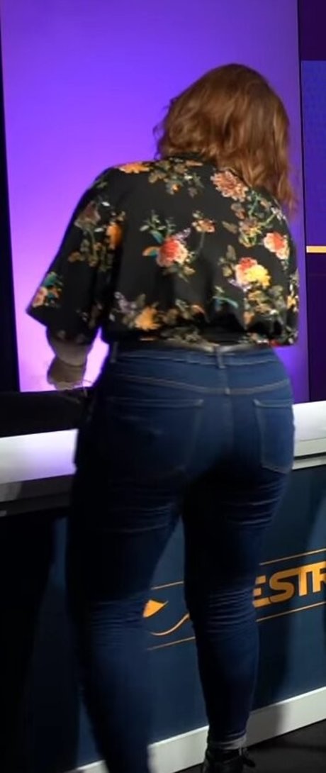 巨大なチンポを持つシーメールオンリーファンズ ホットセックス ギャラリー