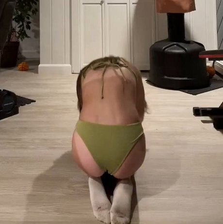 amandashields ヌードスター 写真