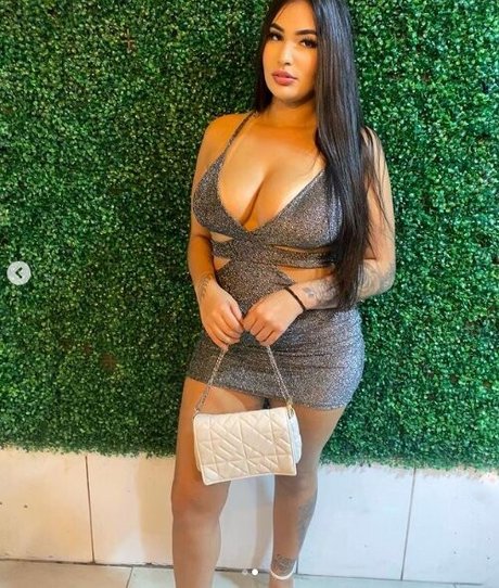 Isabelle Costa 完璧なスター 画像