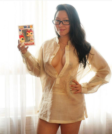 Pinksunstory エロティックなモデル 写真