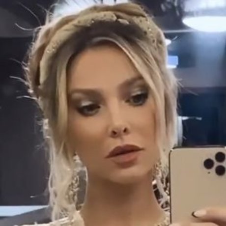 Sophie Hermann スター 裸 写真