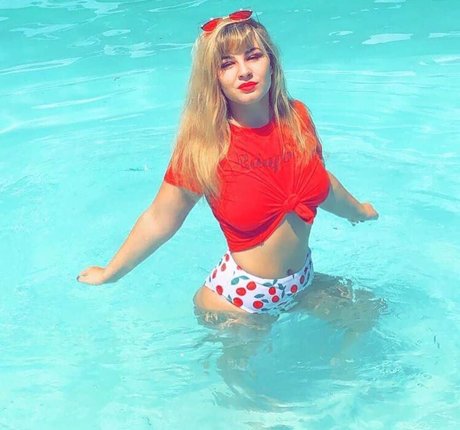 ジンジャーキティオンリーファンズ セクシーxxx 画像