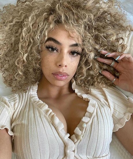 Alysse Joyner 独占女優 写真