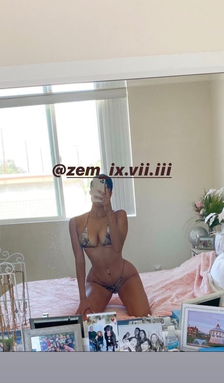 Alysse Joyner かわいいポルノスター ギャラリー