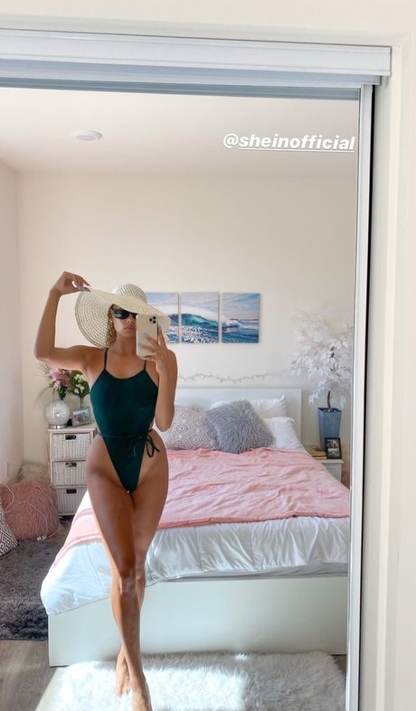 Alysse Joyner ホット女優 アーカイブ