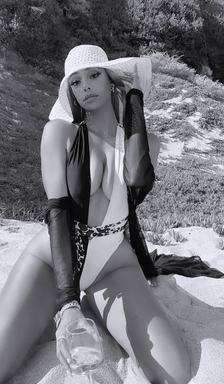 Alysse Joyner アダルトモデル 画像