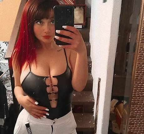 Sabri Silvera ポルノ女優 写真