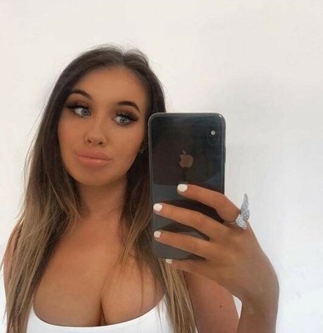 自然な赤毛のオンリーファンズ パーフェクト 画像