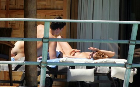 Natasha Kaplinsky アダルトモデル ギャラリー