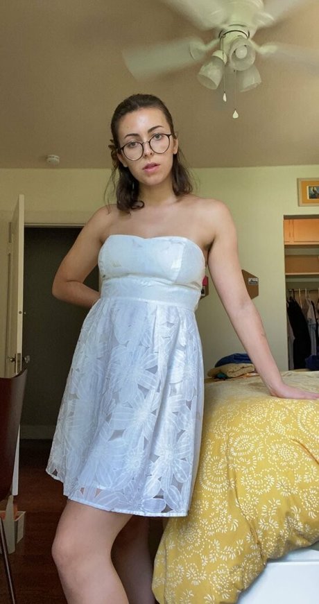 Kayleigh Adams ホットスター 画像