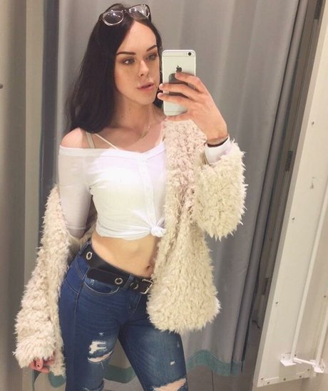 caylie 美しいスター 写真