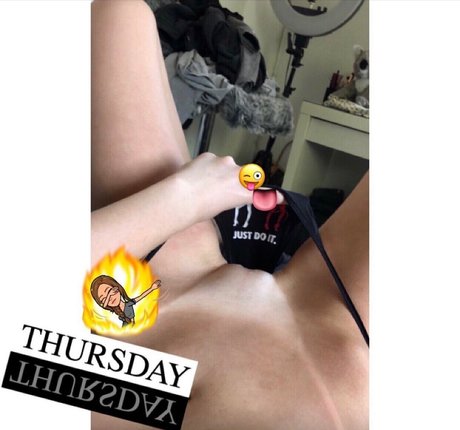 Abbie Davis ホット女優 写真