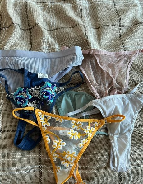 Belleyou セクシーなポルノスター アーカイブ