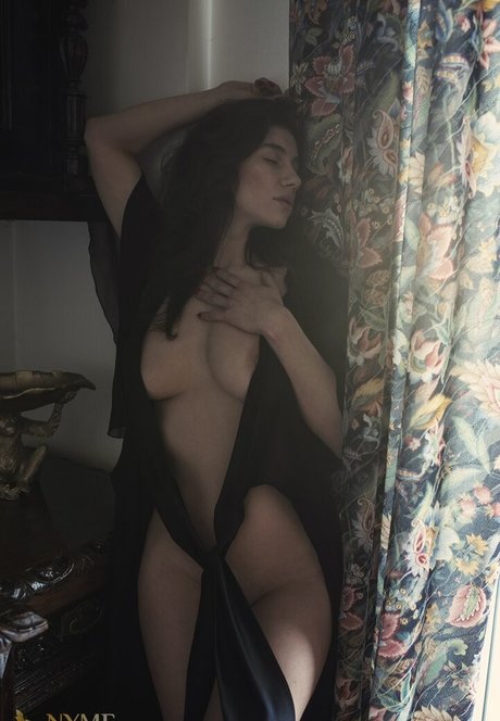 Kristina Pustovar 高品質女優 写真