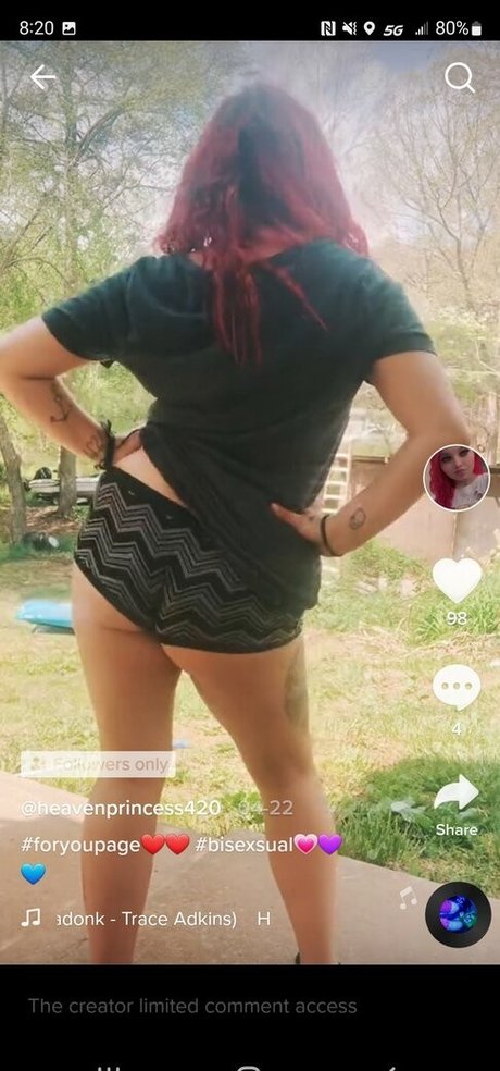 金髪レズビアンオンリーファンズ トップ 写真