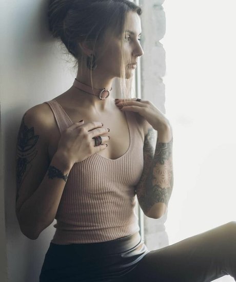 ksush plush_ ポルノスター アート アーカイブ