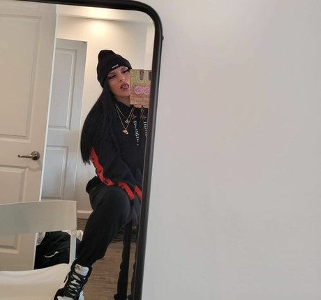 金髪クーガーオンリーファンズ えろ アーカイブ