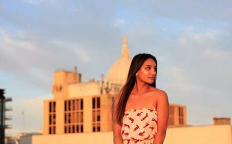 毛深いアジア人オンリーファンズ 無料ポルノ 写真