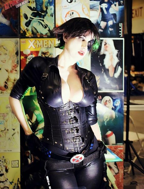 AZ Power Girl 高品質のスター 写真