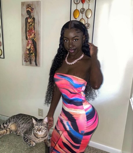 Cyn Kaine ヌードモデル ギャラリー