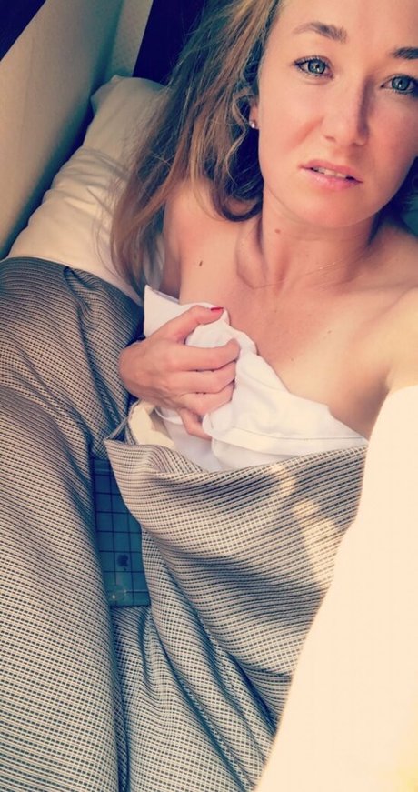 Julia Glushko トップ女優 写真