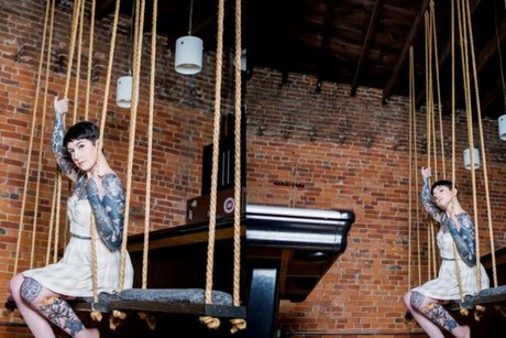 Femme Puppy アートスター ギャラリー