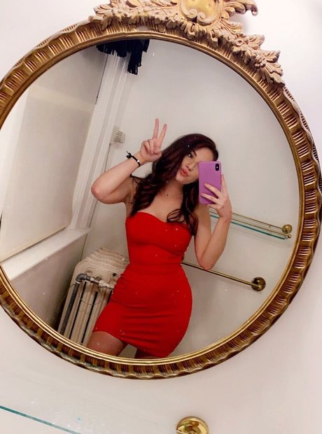 巨乳の赤毛オンリーファンズ ポルノ アーカイブ