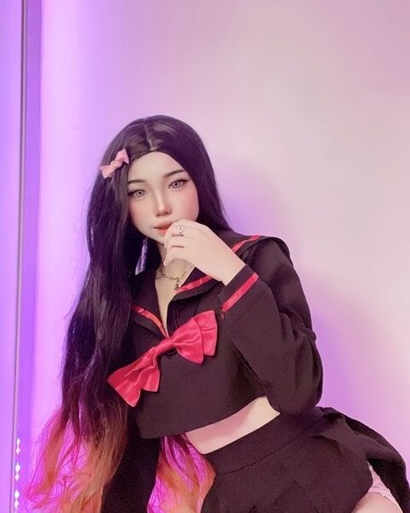 巨乳ティーンオンリーファンズ 美しい裸 ギャラリー