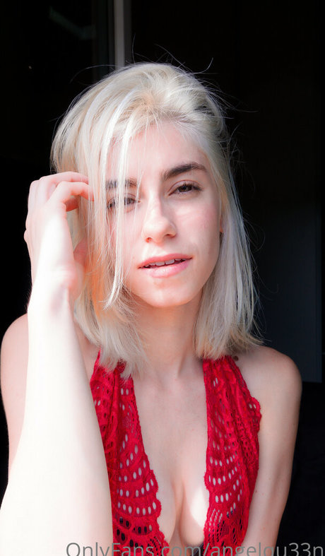 甘いおまんこオンリーファンズ 裸 写真