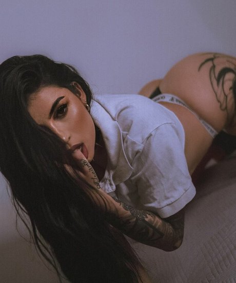 Alison Estrada 素敵なモデル 写真