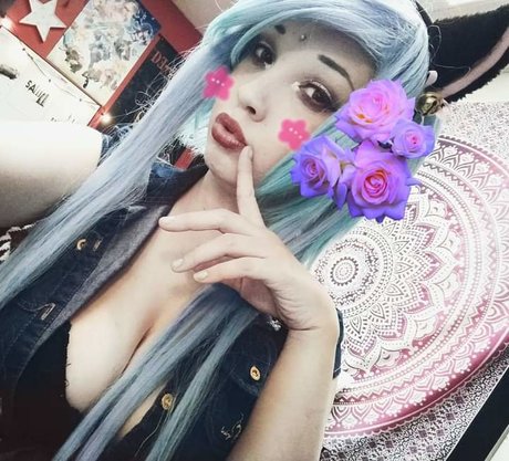 巨大な天然おっぱいオンリーファンズ 無料ヌード 写真