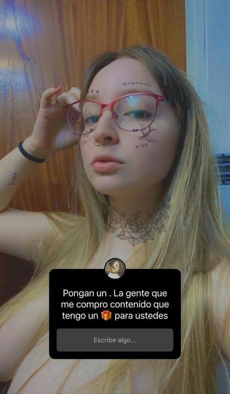 痩せたアジア人ティーン OnlyFans アート裸 写真