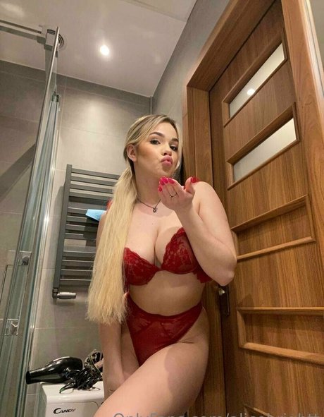 alicebrightt 最高のスター 写真