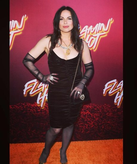 Lana Parilla 完璧なポルノスター 写真