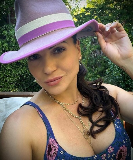 Lana Parilla xxx女優 アーカイブ