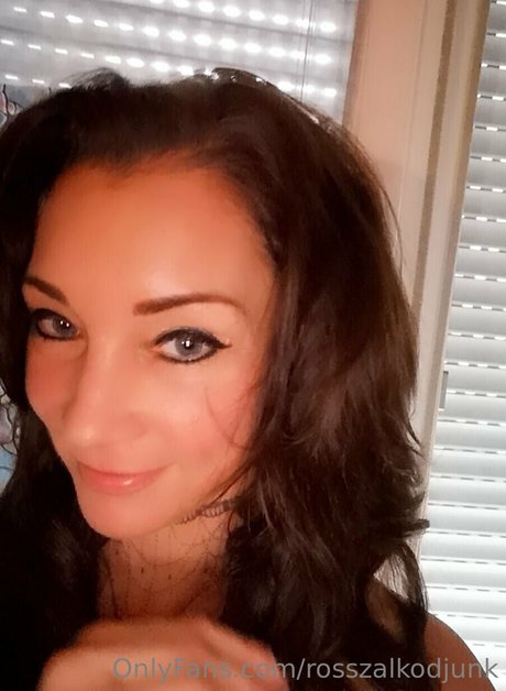 rosszalkodjunk ヌード女優 アーカイブ