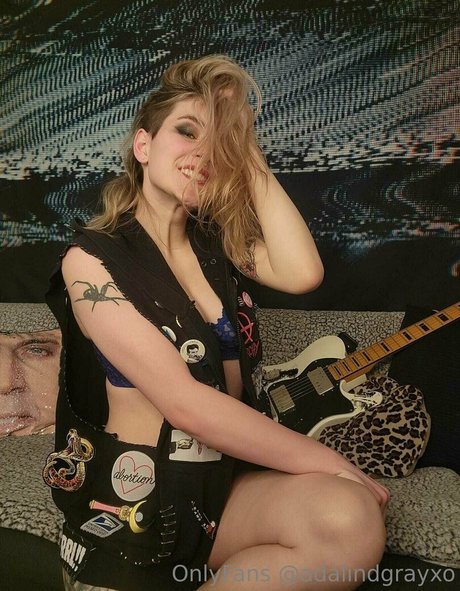 ボールズオンリーファンズ ホット裸 画像