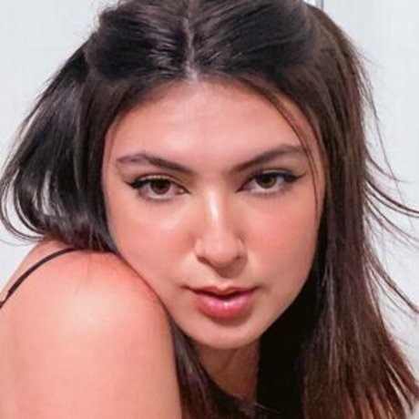 Clara Wellen ポルノスター 写真