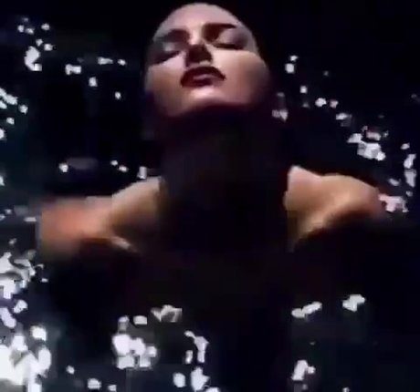 手コキ 主観視点 オンリーファンズ アートポルノ 写真