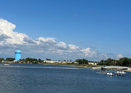 異人種間のPAWG OnlyFans 無料セクシー 画像