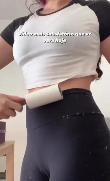 裸の熟女オンリーファンズ ヌード 写真