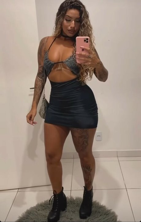 ボールズオンリーファンズ 無料裸 画像