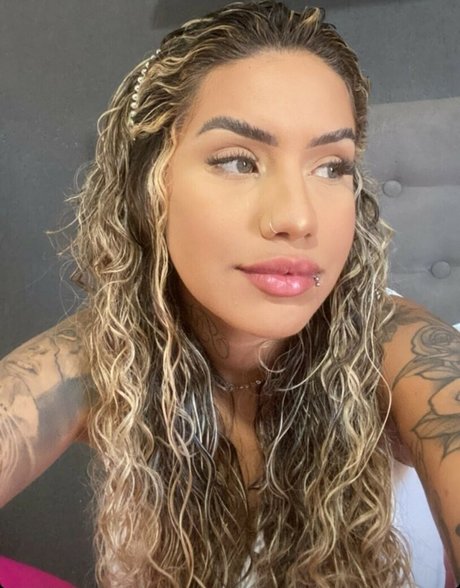 巨大なペニスオンリーファンズ エロ アーカイブ