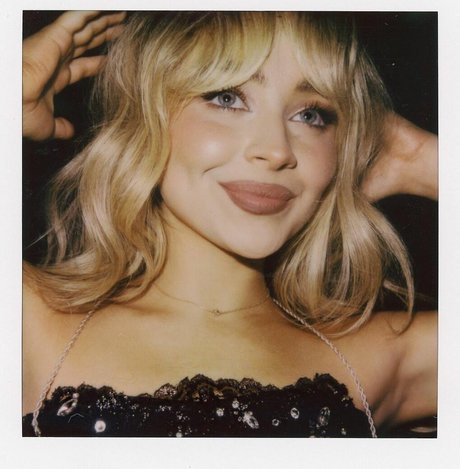 ビデオ通話 オンリーファンズ ポルノ ギャラリー