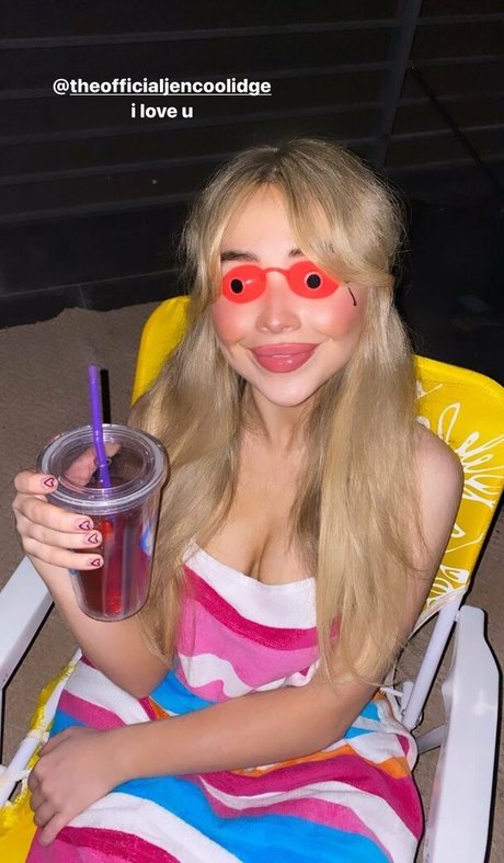 アジアンツインズOnlyFans 裸 ギャラリー