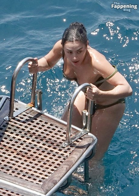 アナル舐めオンリーファンズ セクシー裸 写真