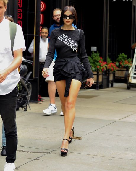 ミニドレス OnlyFans ポルノ ギャラリー