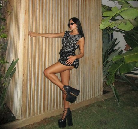 Dua Lipa 裸の女優 写真