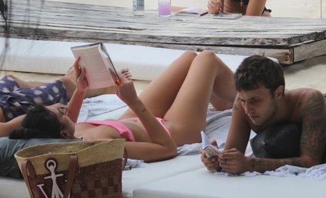 毛深いラテン系オンリーファンズ アートxxx ギャラリー